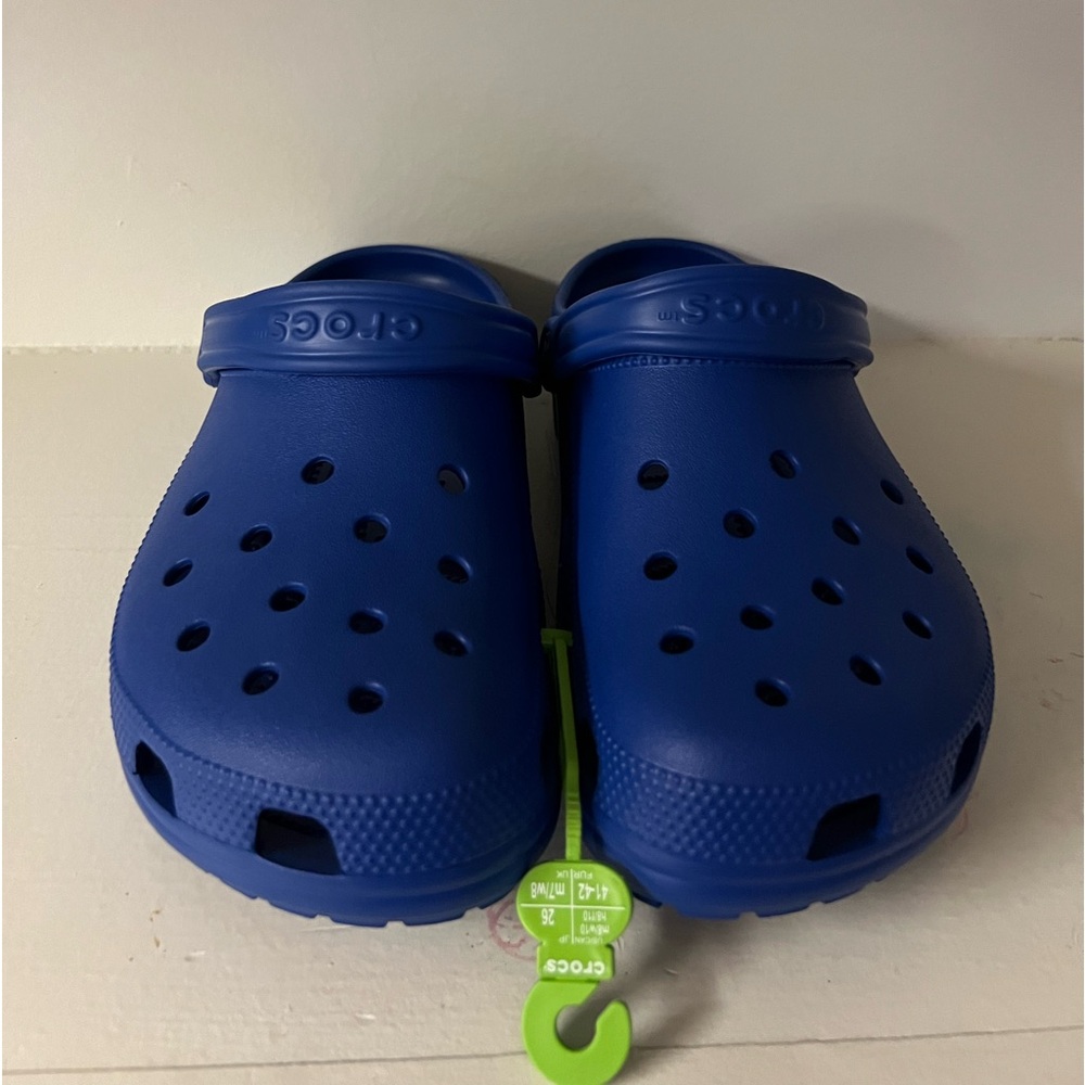 New Men’s Crocs
